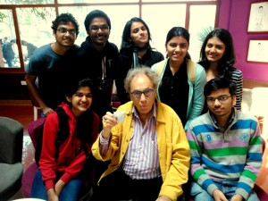 Walter Lewin with undergrads