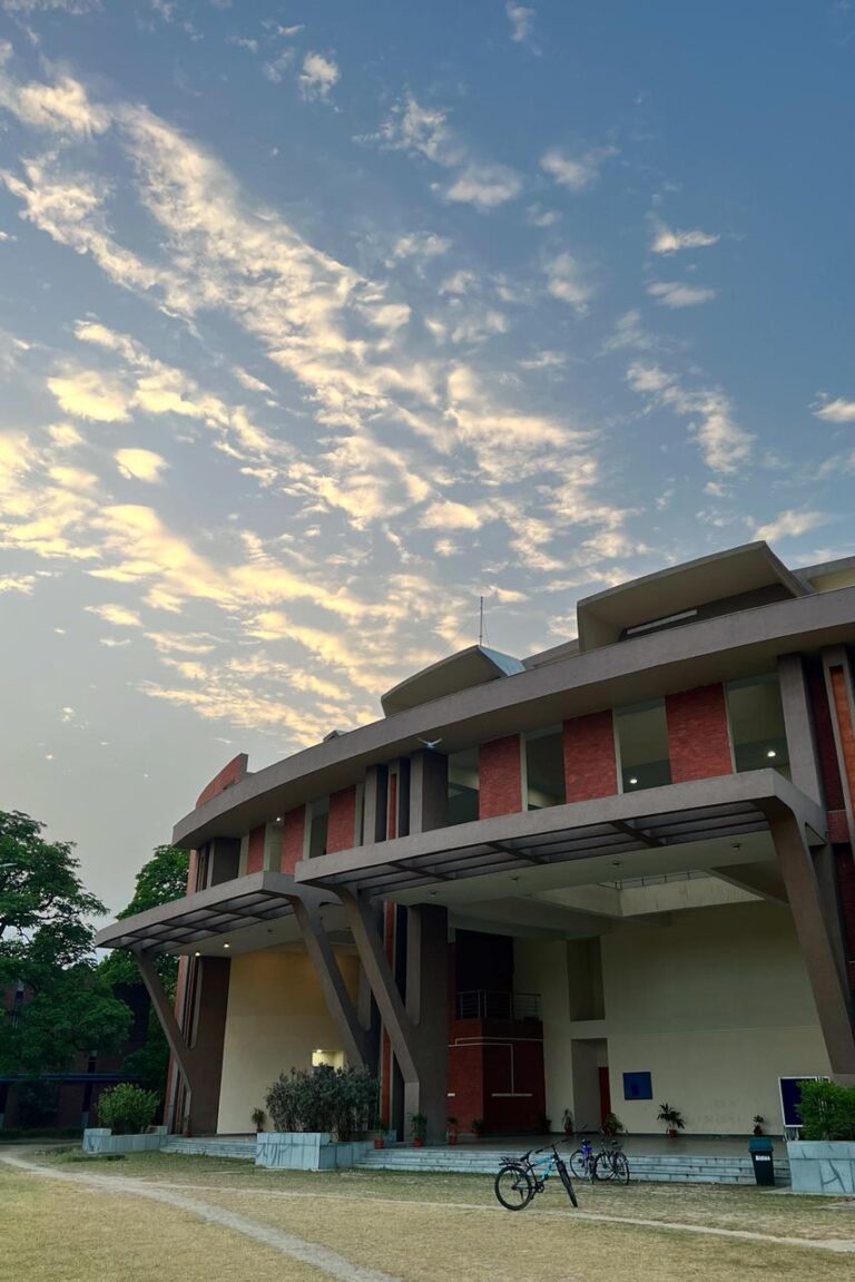 WhatsApp Image 2025-06-22 at 18.17.12_90426efd